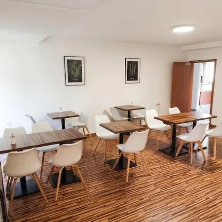 Hotel Arli 3*